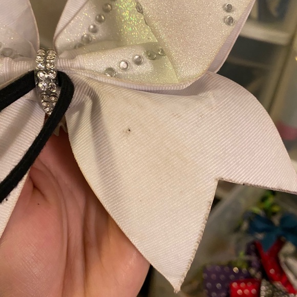 White Cheer Bow - Picture 3 of 5